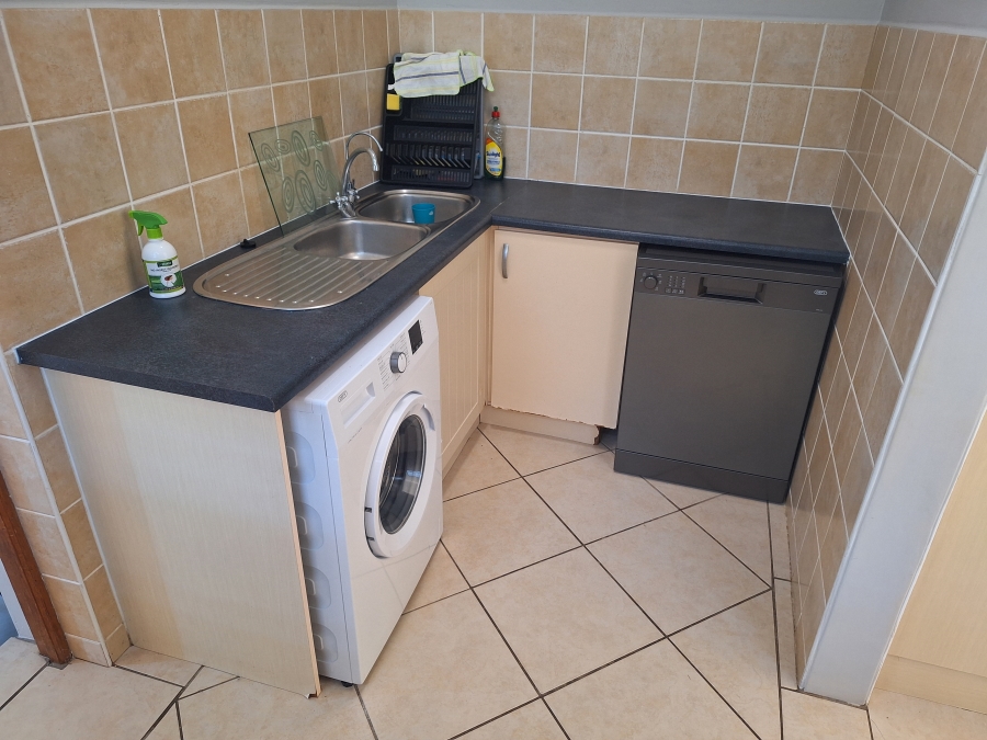 4 Bedroom Property for Sale in Santareme Eastern Cape